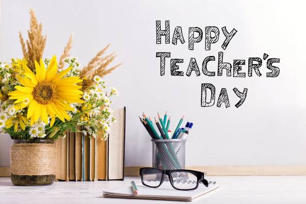 9 Ideal Teacher’s Day Gifts & Celebration ideas