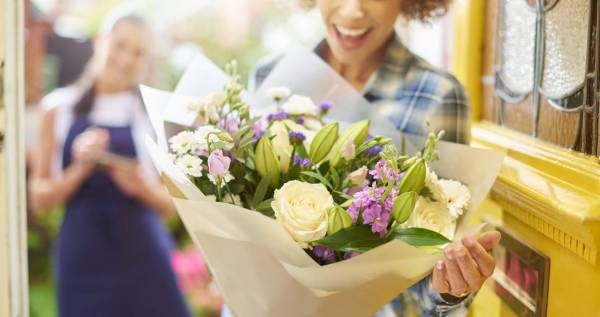 Express Your Love in Hours: The Convenience of Same Day Flower Delivery in Singapore