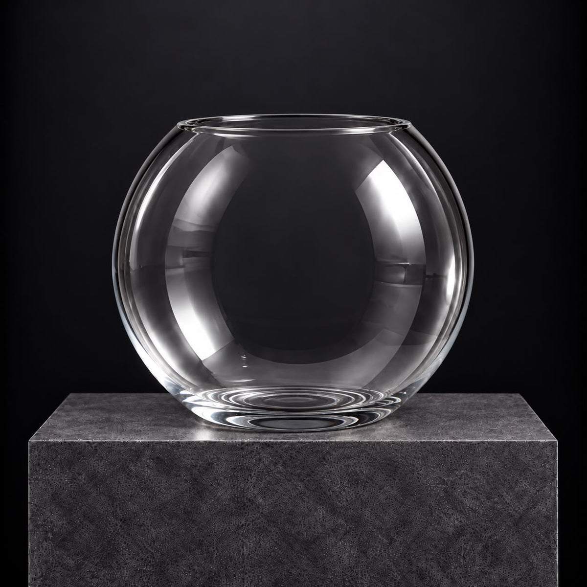 Vase - Glass - Round - 24H x 20D