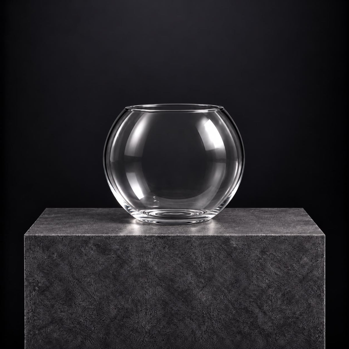 Vase - Glass - Round Bowl - 15H x 20D (20 Ball)
