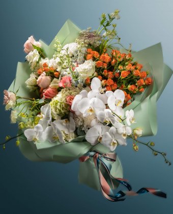 Flower Bouquet by Beato Fiore