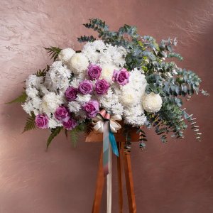 Lunadove | Floral Tripod - https://beato.com.sg/product/lunadove-floral-tripod/