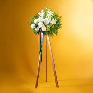 Lucent | Floral Tripod - https://beato.com.sg/product/lucent-entree-floral-tripod/