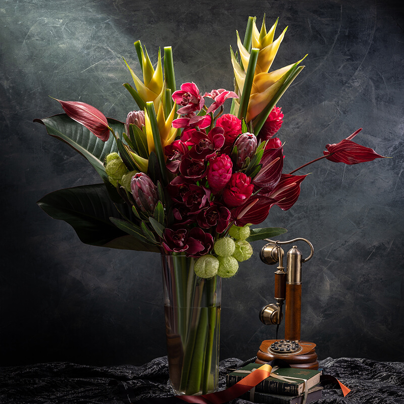 Andromeda | Flowers in Vase